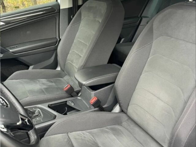 Белый Фольксваген Тигуан, объемом двигателя 2 л и пробегом 85 тыс. км за 10800 $, фото 7 на Automoto.ua