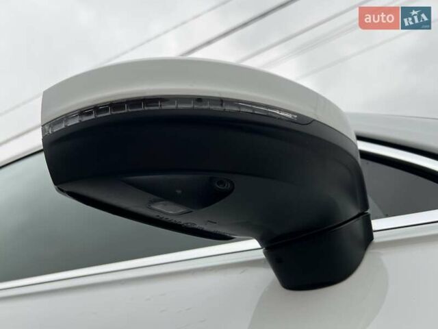 Белый Фольксваген Тигуан, объемом двигателя 1.97 л и пробегом 43 тыс. км за 26900 $, фото 12 на Automoto.ua