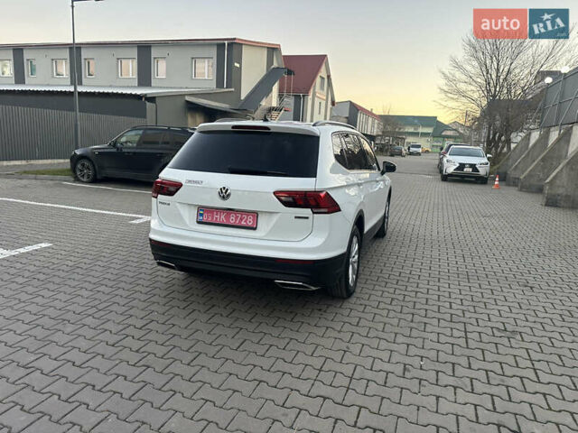 Білий Фольксваген Тігуан, об'ємом двигуна 1.98 л та пробігом 227 тис. км за 15999 $, фото 31 на Automoto.ua