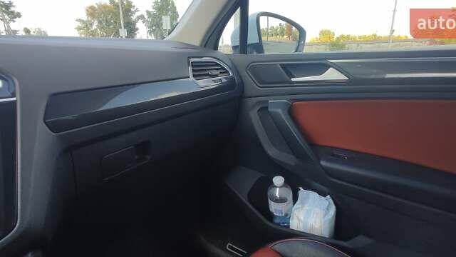 Белый Фольксваген Тигуан, объемом двигателя 1.97 л и пробегом 98 тыс. км за 30000 $, фото 34 на Automoto.ua