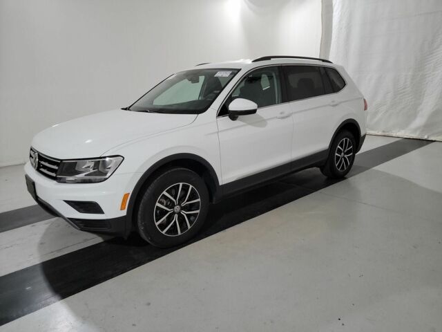 Белый Фольксваген Тигуан, объемом двигателя 2 л и пробегом 32 тыс. км за 18000 $, фото 3 на Automoto.ua