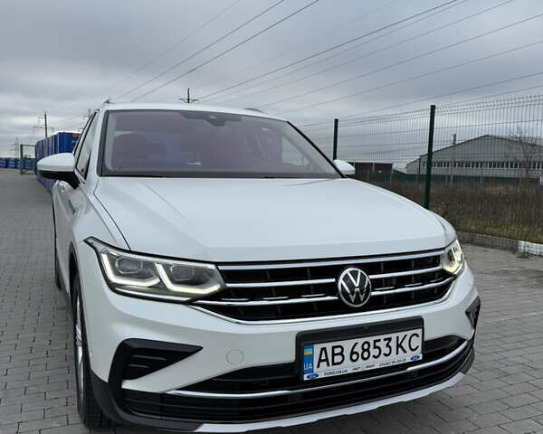Білий Фольксваген Тігуан, об'ємом двигуна 1.97 л та пробігом 78 тис. км за 36000 $, фото 16 на Automoto.ua