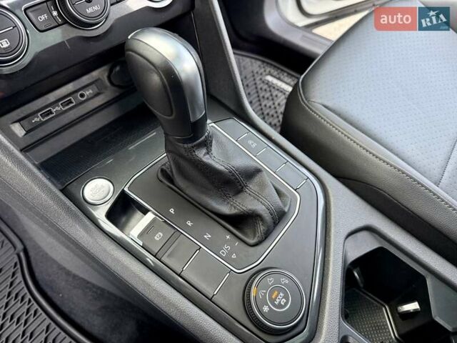 Белый Фольксваген Тигуан, объемом двигателя 1.98 л и пробегом 55 тыс. км за 21800 $, фото 16 на Automoto.ua