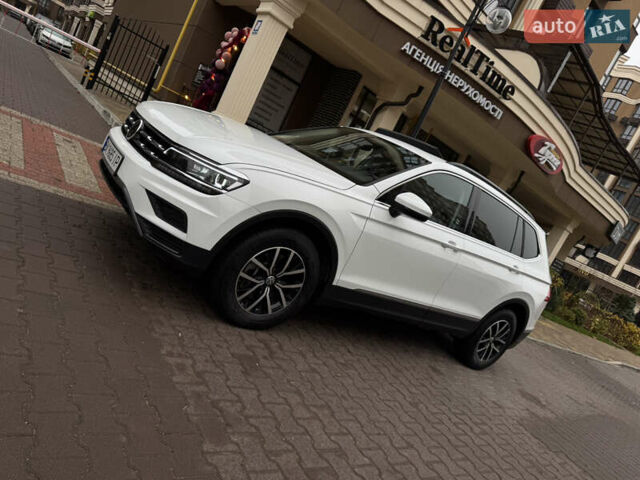 Білий Фольксваген Тігуан, об'ємом двигуна 2 л та пробігом 103 тис. км за 21000 $, фото 29 на Automoto.ua