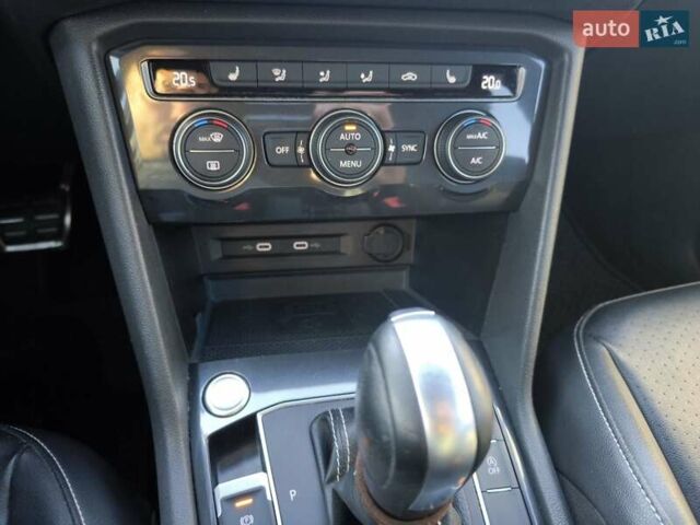 Білий Фольксваген Тігуан, об'ємом двигуна 2 л та пробігом 123 тис. км за 27500 $, фото 80 на Automoto.ua