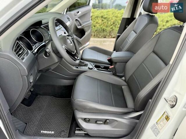 Белый Фольксваген Тигуан, объемом двигателя 1.98 л и пробегом 55 тыс. км за 21800 $, фото 11 на Automoto.ua