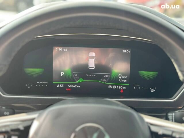 Белый Фольксваген Тигуан, объемом двигателя 2 л и пробегом 58 тыс. км за 31490 $, фото 29 на Automoto.ua