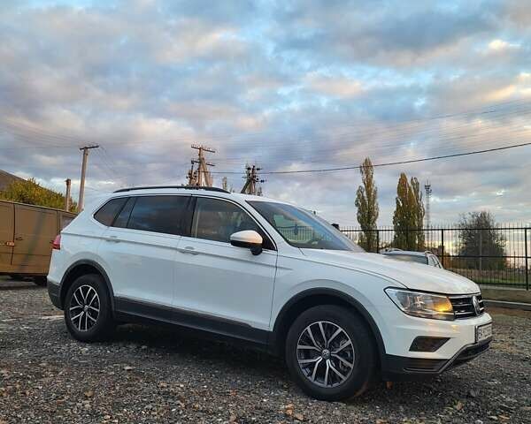 Белый Фольксваген Тигуан, объемом двигателя 1.98 л и пробегом 54 тыс. км за 23500 $, фото 7 на Automoto.ua