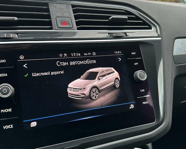 Белый Фольксваген Тигуан, объемом двигателя 2 л и пробегом 132 тыс. км за 27750 $, фото 122 на Automoto.ua