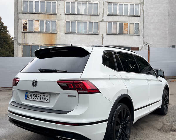 Белый Фольксваген Тигуан, объемом двигателя 1.98 л и пробегом 77 тыс. км за 26550 $, фото 8 на Automoto.ua