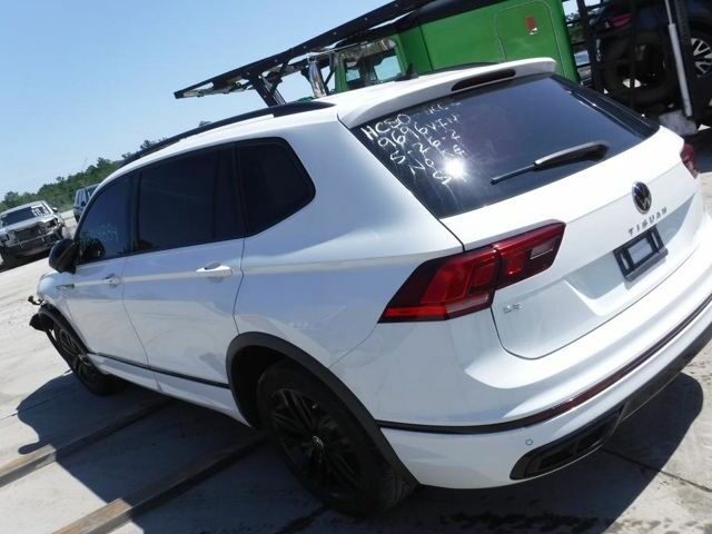 Белый Фольксваген Тигуан, объемом двигателя 2 л и пробегом 73 тыс. км за 13500 $, фото 1 на Automoto.ua