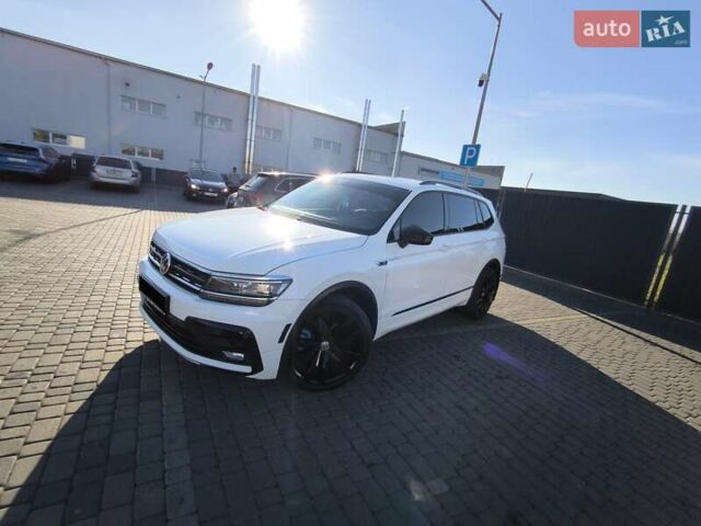 Білий Фольксваген Тігуан, об'ємом двигуна 2 л та пробігом 123 тис. км за 27500 $, фото 14 на Automoto.ua