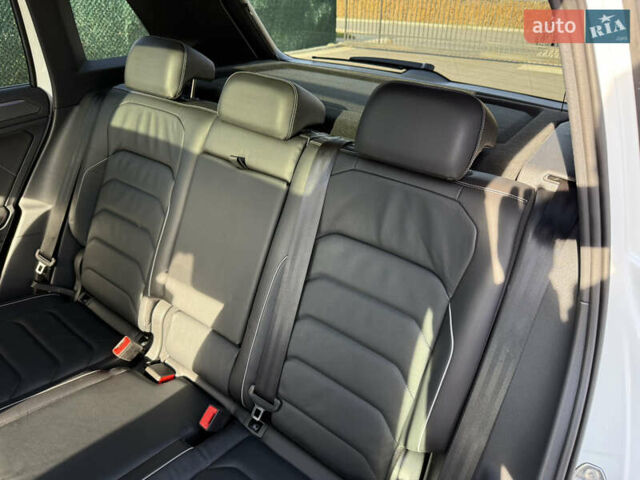 Белый Фольксваген Тигуан, объемом двигателя 1.97 л и пробегом 189 тыс. км за 36500 $, фото 49 на Automoto.ua