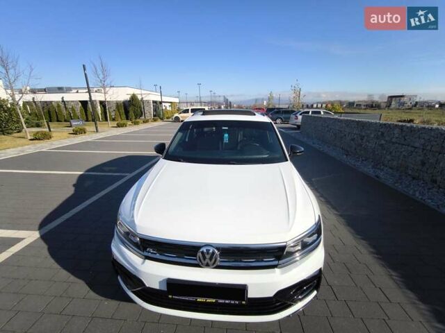 Білий Фольксваген Тігуан, об'ємом двигуна 2 л та пробігом 123 тис. км за 27500 $, фото 66 на Automoto.ua