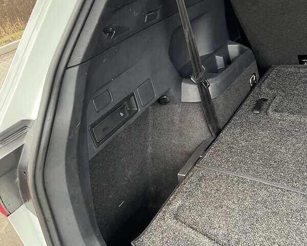 Білий Фольксваген Тігуан, об'ємом двигуна 1.98 л та пробігом 113 тис. км за 25500 $, фото 84 на Automoto.ua