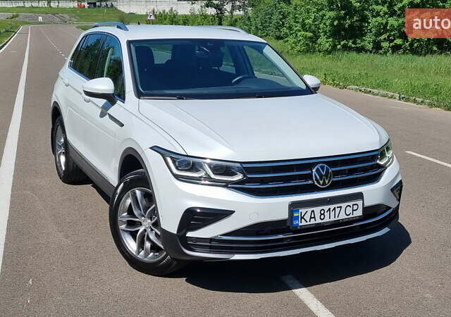Білий Фольксваген Тігуан, об'ємом двигуна 1.98 л та пробігом 28 тис. км за 37800 $, фото 4 на Automoto.ua