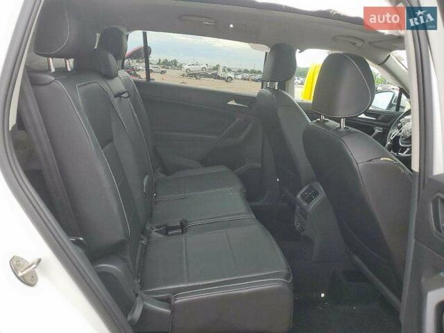 Белый Фольксваген Тигуан, объемом двигателя 2 л и пробегом 76 тыс. км за 14900 $, фото 14 на Automoto.ua