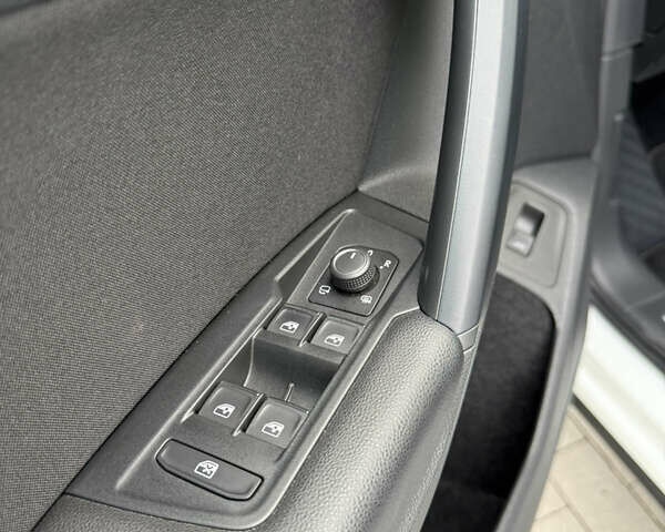 Білий Фольксваген Тігуан, об'ємом двигуна 1.97 л та пробігом 78 тис. км за 36000 $, фото 23 на Automoto.ua