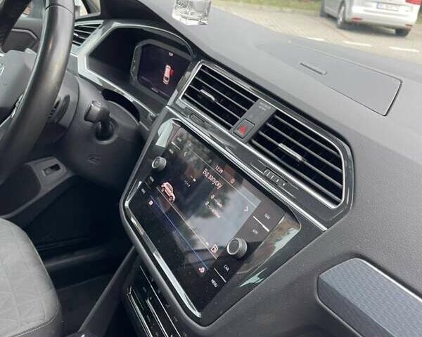 Белый Фольксваген Тигуан, объемом двигателя 1.97 л и пробегом 228 тыс. км за 29800 $, фото 11 на Automoto.ua