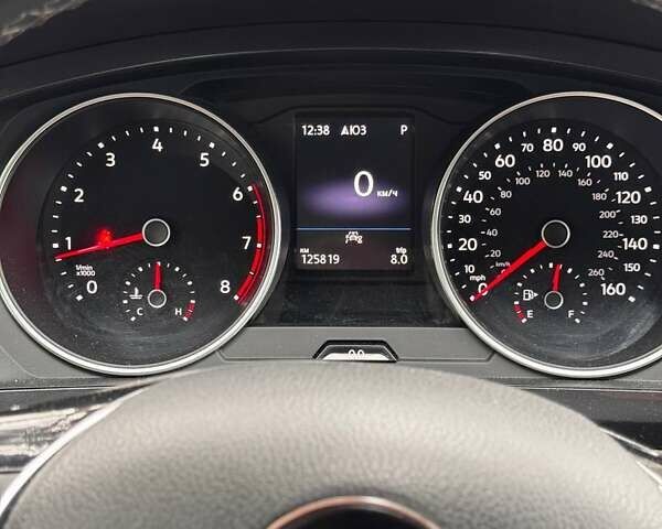 Білий Фольксваген Тігуан, об'ємом двигуна 2 л та пробігом 125 тис. км за 20000 $, фото 3 на Automoto.ua