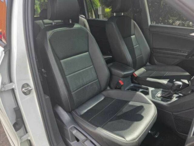 Белый Фольксваген Тигуан, объемом двигателя 2 л и пробегом 89 тыс. км за 12500 $, фото 15 на Automoto.ua