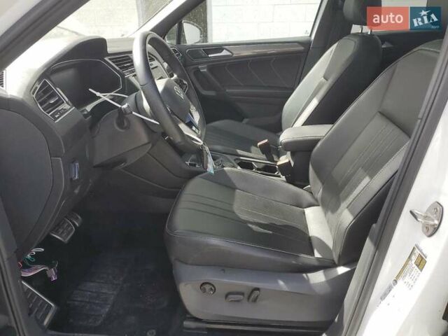 Белый Фольксваген Тигуан, объемом двигателя 2 л и пробегом 97 тыс. км за 20715 $, фото 6 на Automoto.ua