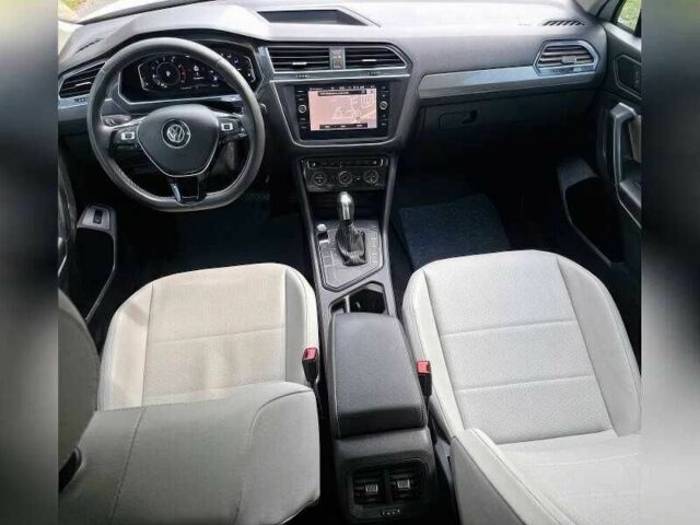 Белый Фольксваген Тигуан, объемом двигателя 2 л и пробегом 56 тыс. км за 8000 $, фото 8 на Automoto.ua