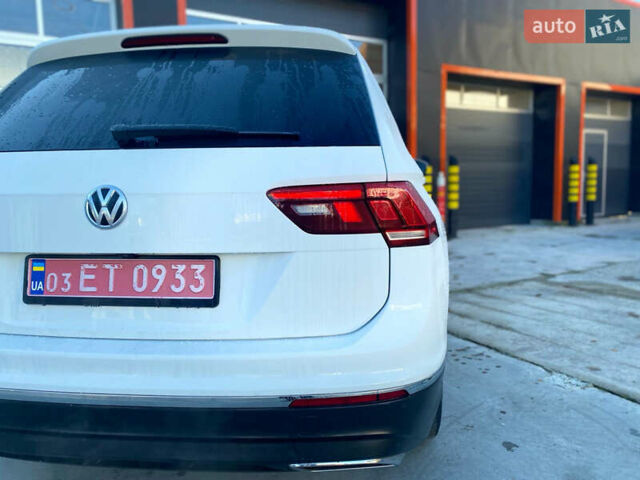 Білий Фольксваген Тігуан, об'ємом двигуна 2 л та пробігом 135 тис. км за 18800 $, фото 8 на Automoto.ua