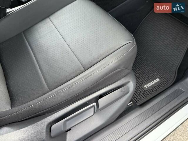 Белый Фольксваген Тигуан, объемом двигателя 1.98 л и пробегом 55 тыс. км за 21800 $, фото 34 на Automoto.ua
