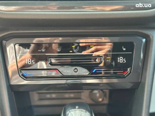 Белый Фольксваген Тигуан, объемом двигателя 2 л и пробегом 58 тыс. км за 31490 $, фото 27 на Automoto.ua