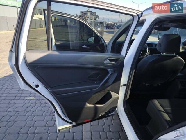 Білий Фольксваген Тігуан, об'ємом двигуна 2 л та пробігом 123 тис. км за 27500 $, фото 94 на Automoto.ua