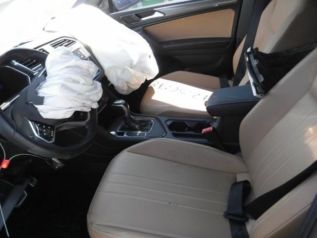 Белый Фольксваген Тигуан, объемом двигателя 2 л и пробегом 73 тыс. км за 13500 $, фото 3 на Automoto.ua