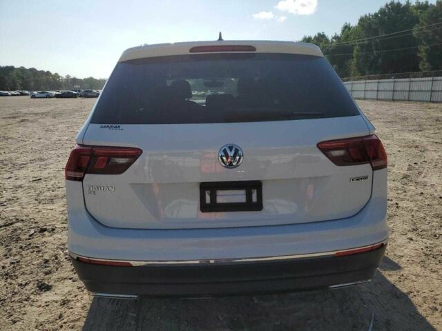 Белый Фольксваген Тигуан, объемом двигателя 2 л и пробегом 35 тыс. км за 11700 $, фото 5 на Automoto.ua