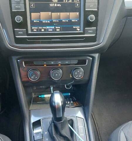 Белый Фольксваген Тигуан, объемом двигателя 1.98 л и пробегом 44 тыс. км за 23500 $, фото 9 на Automoto.ua