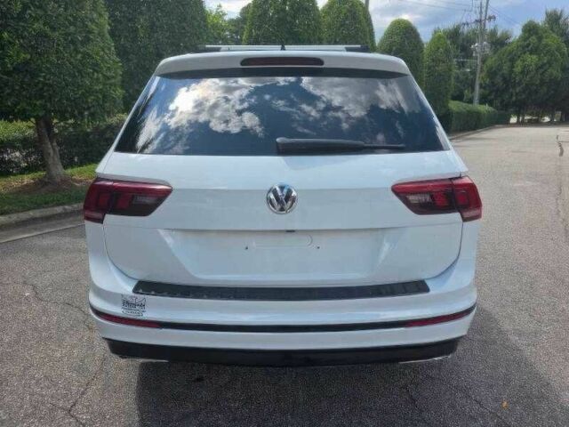 Белый Фольксваген Тигуан, объемом двигателя 2 л и пробегом 89 тыс. км за 12500 $, фото 5 на Automoto.ua