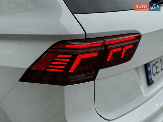 Білий Фольксваген Тігуан, об'ємом двигуна 2 л та пробігом 191 тис. км за 29200 $, фото 10 на Automoto.ua
