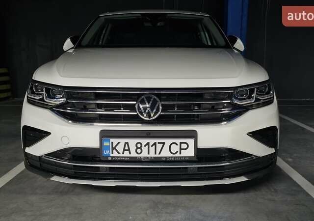 Білий Фольксваген Тігуан, об'ємом двигуна 1.98 л та пробігом 28 тис. км за 37800 $, фото 11 на Automoto.ua