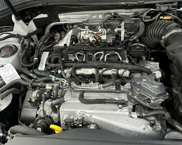 Белый Фольксваген Тигуан, объемом двигателя 2 л и пробегом 132 тыс. км за 27750 $, фото 77 на Automoto.ua