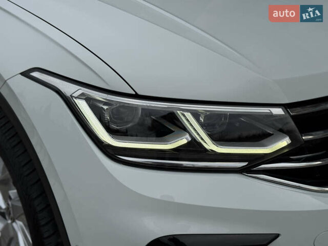 Білий Фольксваген Тігуан, об'ємом двигуна 2 л та пробігом 191 тис. км за 29200 $, фото 22 на Automoto.ua