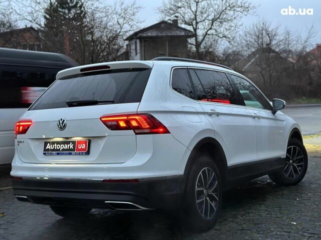 Белый Фольксваген Тигуан, объемом двигателя 2 л и пробегом 102 тыс. км за 21990 $, фото 7 на Automoto.ua