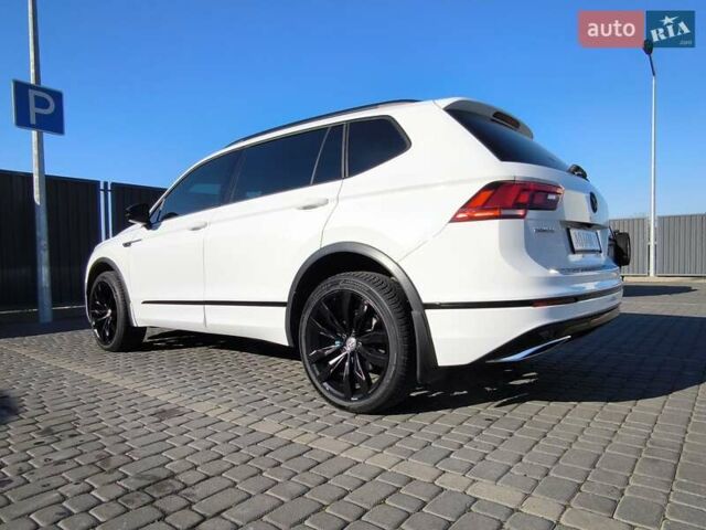 Білий Фольксваген Тігуан, об'ємом двигуна 2 л та пробігом 123 тис. км за 27500 $, фото 34 на Automoto.ua