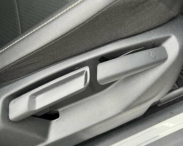 Білий Фольксваген Тігуан, об'ємом двигуна 1.98 л та пробігом 113 тис. км за 25500 $, фото 75 на Automoto.ua