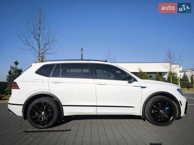 Білий Фольксваген Тігуан, об'ємом двигуна 2 л та пробігом 123 тис. км за 27500 $, фото 39 на Automoto.ua
