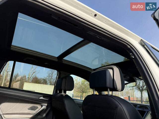 Белый Фольксваген Тигуан, объемом двигателя 1.97 л и пробегом 189 тыс. км за 36500 $, фото 74 на Automoto.ua