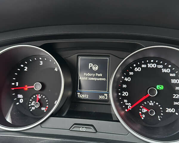 Белый Фольксваген Тигуан, объемом двигателя 2 л и пробегом 132 тыс. км за 27750 $, фото 88 на Automoto.ua