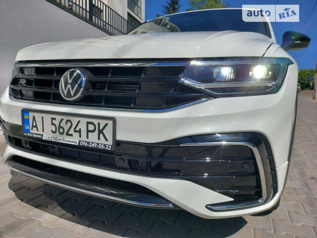 Белый Фольксваген Тигуан, объемом двигателя 1.98 л и пробегом 43 тыс. км за 27999 $, фото 4 на Automoto.ua