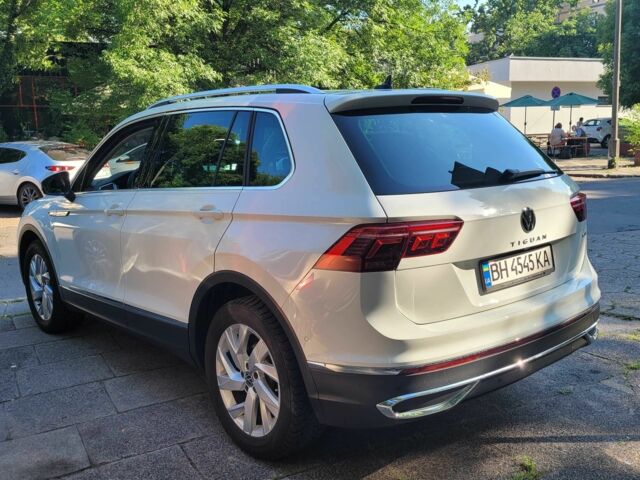 Белый Фольксваген Тигуан, объемом двигателя 2 л и пробегом 52 тыс. км за 37000 $, фото 3 на Automoto.ua