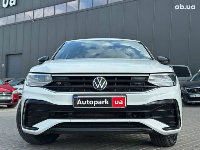 Белый Фольксваген Тигуан, объемом двигателя 2 л и пробегом 58 тыс. км за 31490 $, фото 1 на Automoto.ua