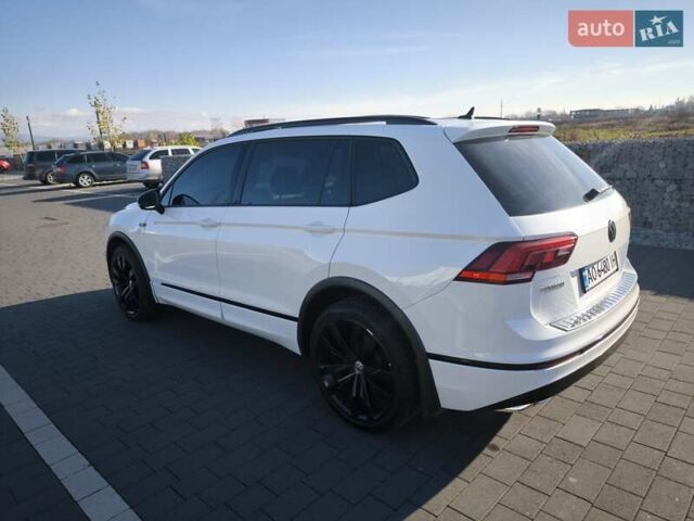 Білий Фольксваген Тігуан, об'ємом двигуна 2 л та пробігом 123 тис. км за 27500 $, фото 46 на Automoto.ua