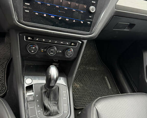 Белый Фольксваген Тигуан, объемом двигателя 1.98 л и пробегом 126 тыс. км за 10900 $, фото 11 на Automoto.ua